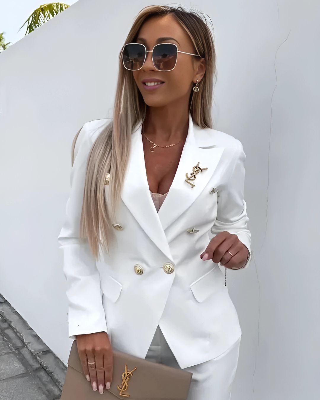 Women’s Suits Modern Fitted Cut Business Attire