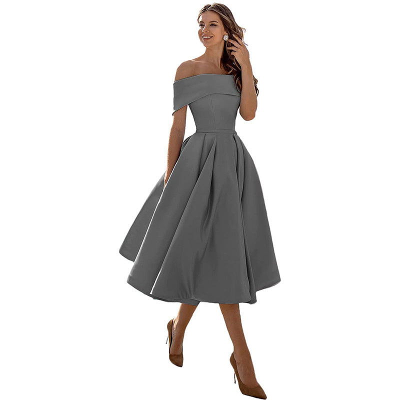 Festliches Damenkleid – trägerloses Design, schimmernder Satin, für Hochzeitsgäste 4