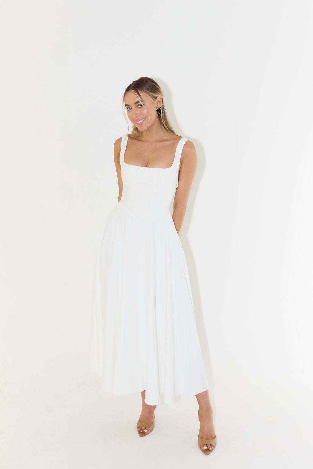 Elegantes Weißes Midi-Kleid Damen, Schmeichelhafte Silhouette, Vielseitig Für Festliche Kleider und Hochzeitsgast