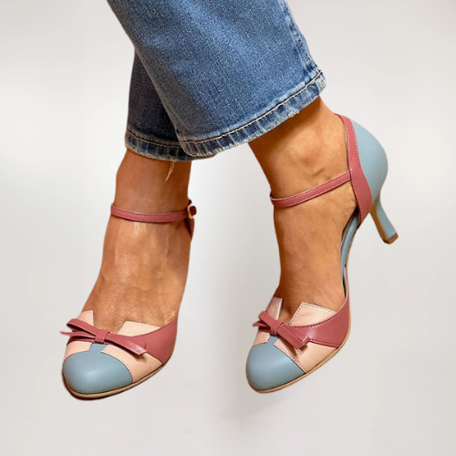 Bequeme Stilettos mit Weichem Fußbett und Knöchelriemen, 10 cm Absätze für Stabilität und Stil