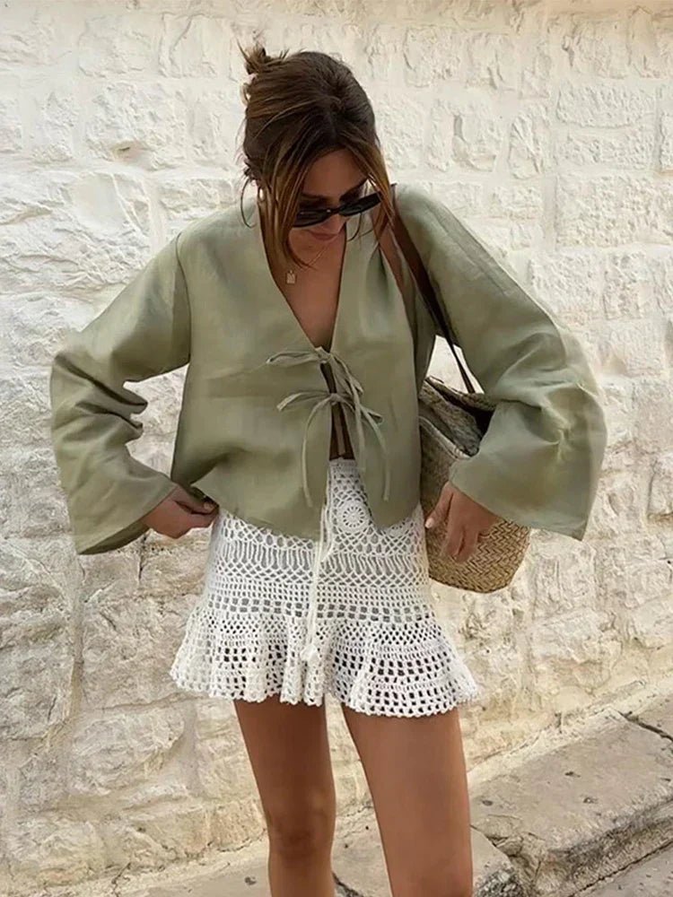 Stylische Damenbluse Mit Offenem V-Ausschnitt Und Schnürung Für Die Frühlingsmode-3