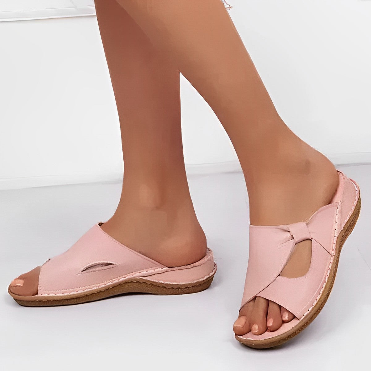 Unterstützende Damen Leder-Sandalen – T-Riemen-Design, atmungsaktiv, für den Alltag 2