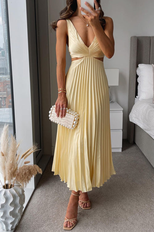 Elegantes Falten-Satin-Abendkleid Mit Tiefem V-Ausschnitt - Formelles Abendkleid Für Hochzeiten In Sechs Farben Erhältlich
