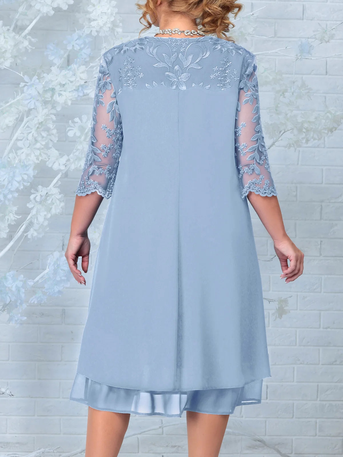 Elegantes Plus-Size-Frauenkleid Für Formelle Anlässe, Stilvolles Hochzeits-Gastkleid, Komfortables Knielanges Design