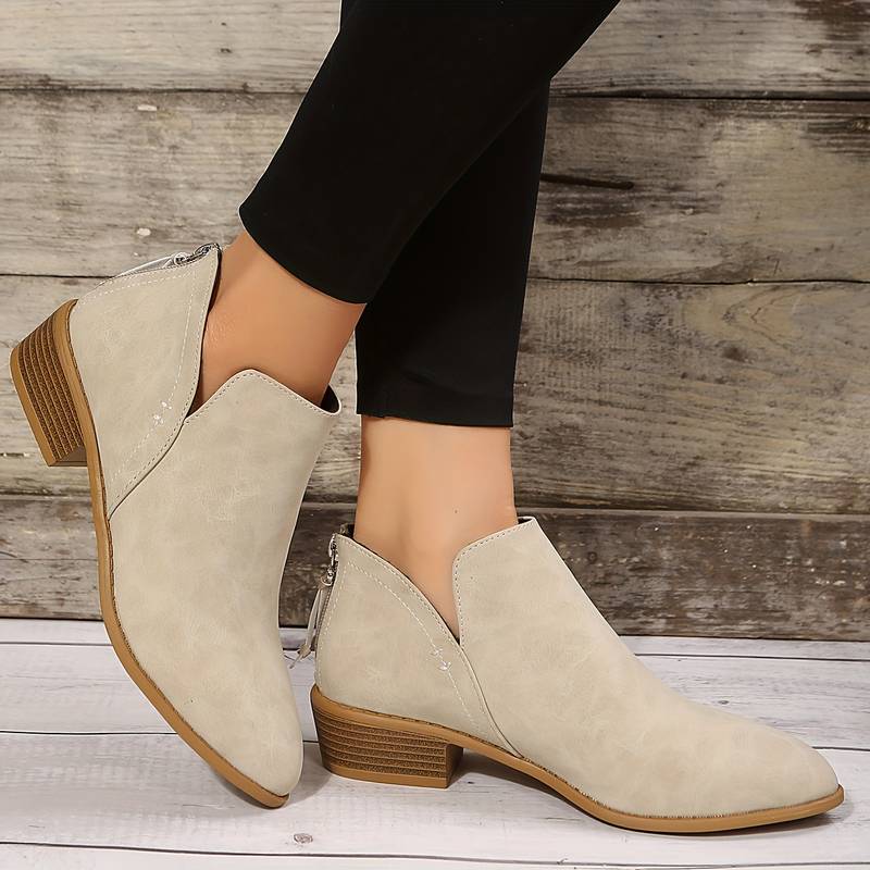 Elegante Frauenstiefel Mit Spitzem Zeh Und Perforiertem Design Für Den Winter-3