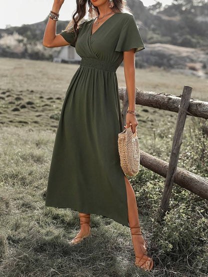 Elegantes Damenkleid Mit Breiten Ärmeln Und Stilvollem Ausschnitt Für Festliche Anlässe Und Freizeit