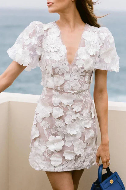 Blumen-Mini-Kleid mit Puffärmeln für Damen – Leichte Sommerkleider mit lebendigem Muster für Gartenpartys