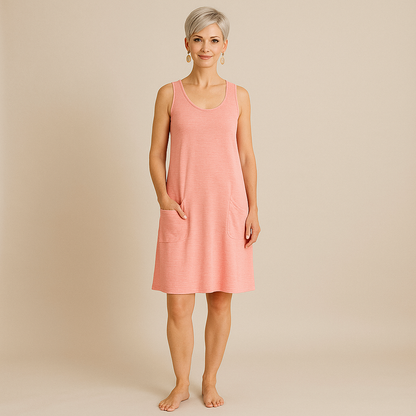 Ein luftiges Damen-Sommerkleid, perfekt für den Sommer