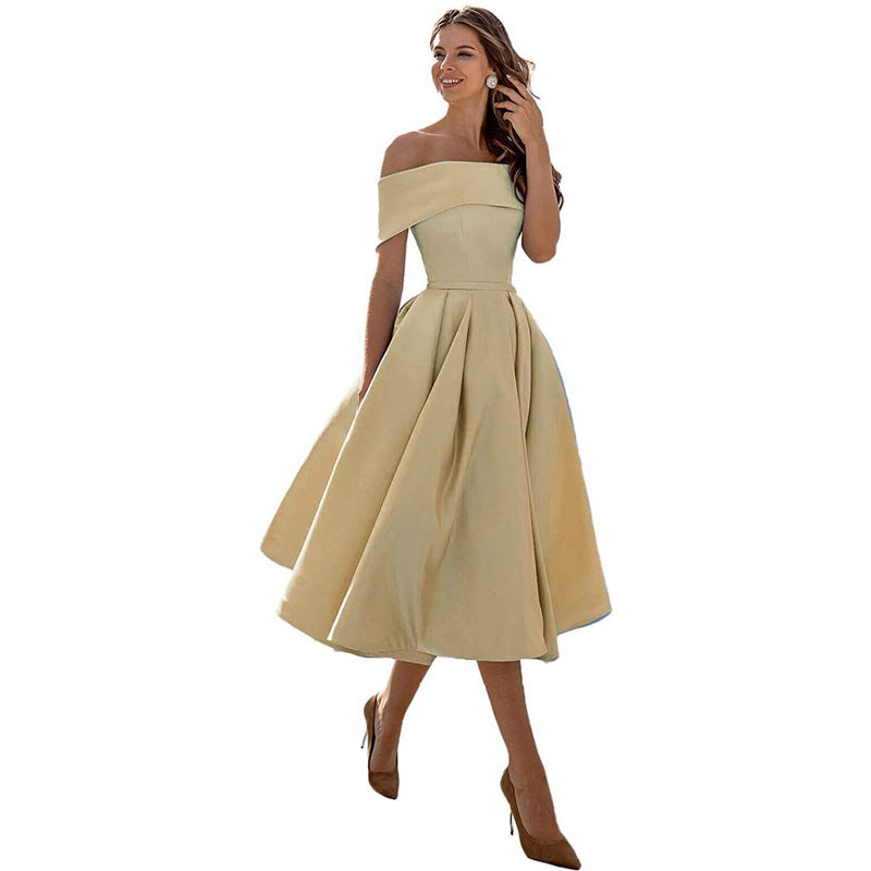 Festliches Damenkleid – trägerloses Design, schimmernder Satin, für Hochzeitsgäste 7