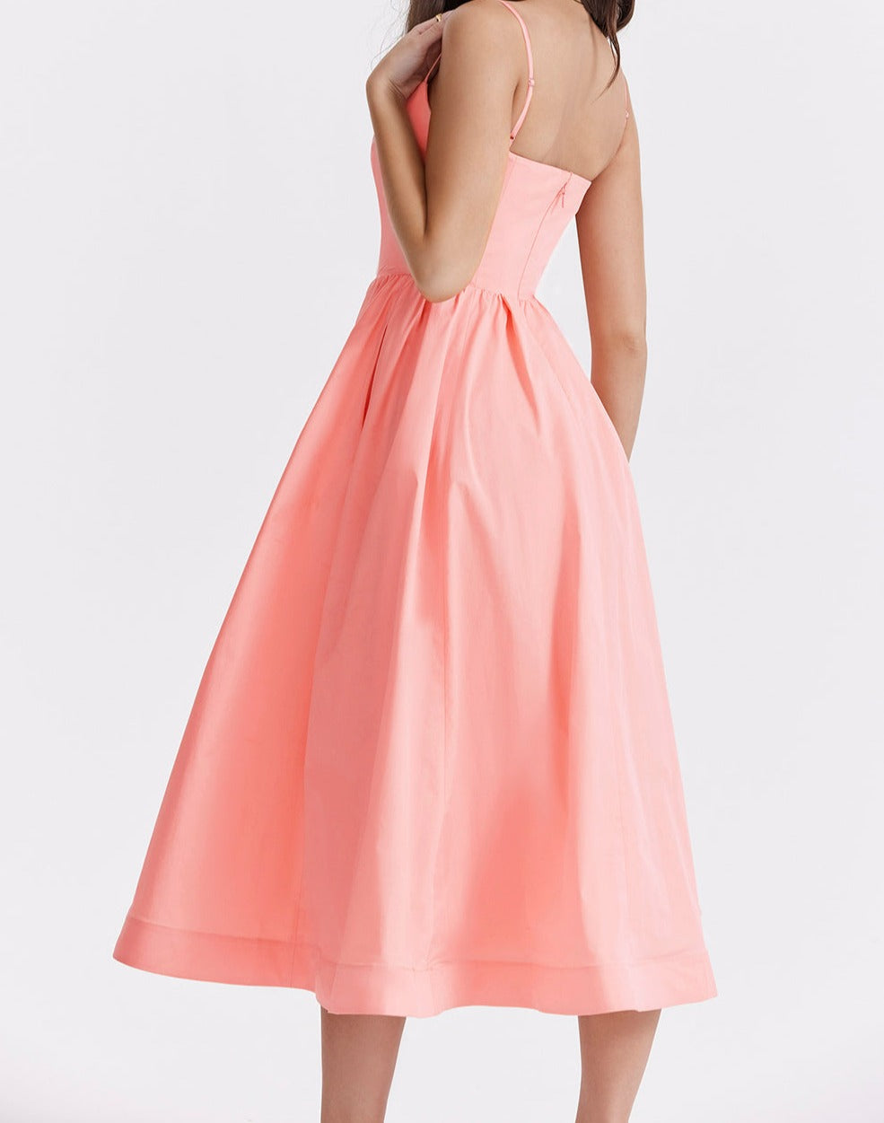 Fließendes Damen Kleid – ärmellos A-Linie, hochwertiger Stoff, für besondere Anlässe 1