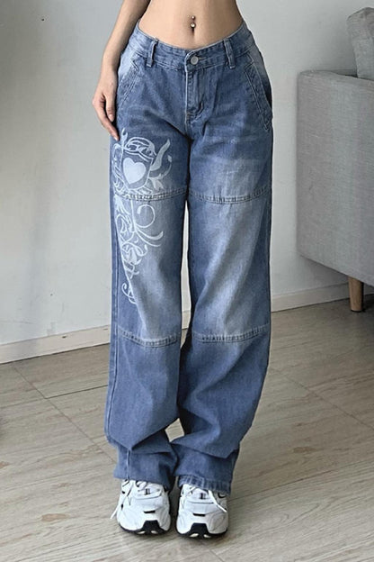 https://cdn.shopify.com/s/files/1/0657/5138/4294/files/Jean-Taille-Basse-Y2K-2_fdced896-3644-4e48-848d-ba43d6832b5c.jpg?v=1745941335