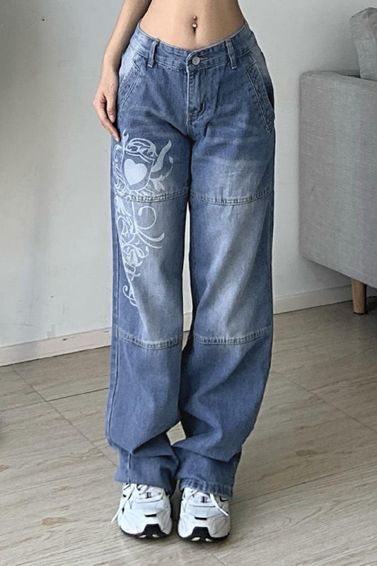 https://cdn.shopify.com/s/files/1/0657/5138/4294/files/Jean-Taille-Basse-Y2K-2_fdced896-3644-4e48-848d-ba43d6832b5c.jpg?v=1745941335