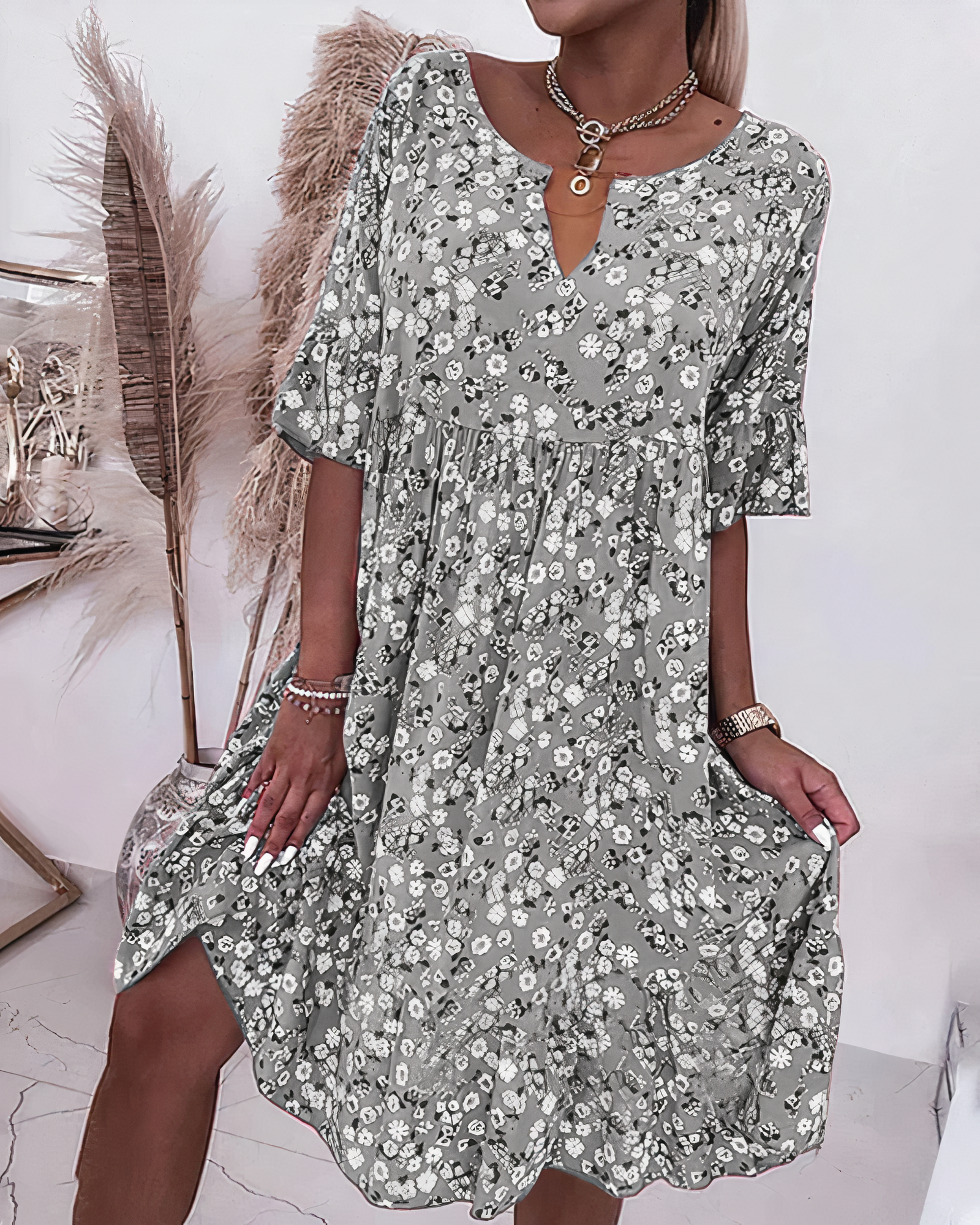 Luftiges Damen Kleid – knielang, floral, für Sommerpartys und Gartenfeiern 1
