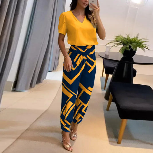 Damen Outfit: Pullover-Shirt und Hosen Set mit Sommer Blumendruck - Komplette Outfits Damen-1