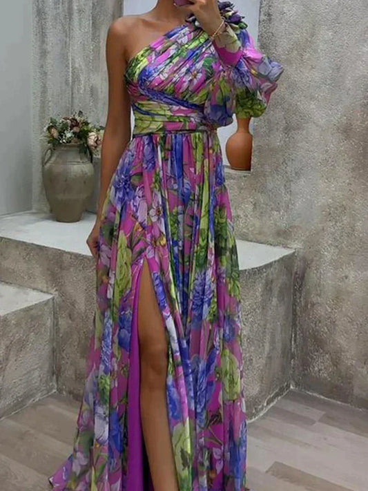Lila Maxikleid Mit Seitenschlitz Und Kapuzendruck – Elegantes Langes Kleid Für Damen, Fließender Stoff Für Sommer Und Festliche Anlässe