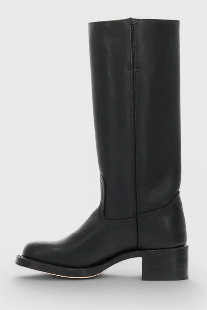 Elegant Women’s Knee High Boots Timeless Style with Supportive Heel