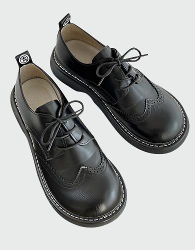 Women’s Wide-Fit Oxford Shoes Classic Brogue Style
