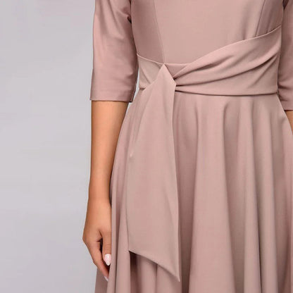 Zeitloses Damen Abendkleid – schmeichelnder Schnitt, hochwertige Materialien, für besondere Anlässe 4