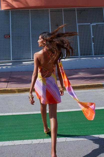 Seiden-Mini-Kleid Damen im Tropischen Sonnenuntergangsdesign – Leichte Sommerkleider für Strand und Abendveranstaltungen