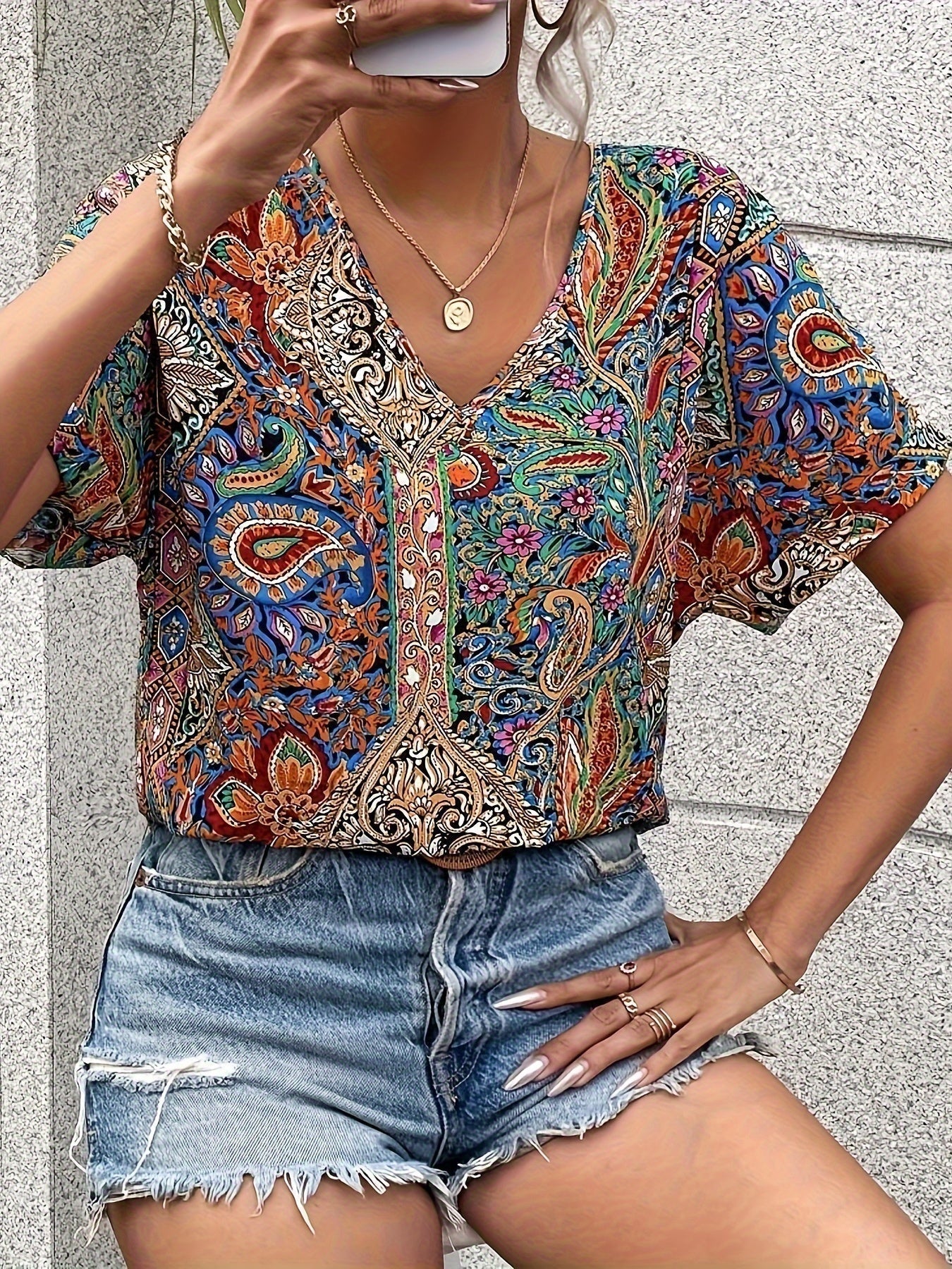 Blumenbluse für Frauen - Weiches, Vielseitiges Sommertop mit Schmeichelhafter Passform für Lässige oder Elegante Anlässe-6