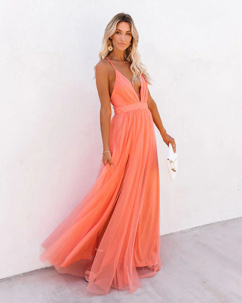 Elegantes Damenkleid aus leichtem Polyester mit verstellbaren Trägern – Festliches Sommerkleid für besondere Anlässe