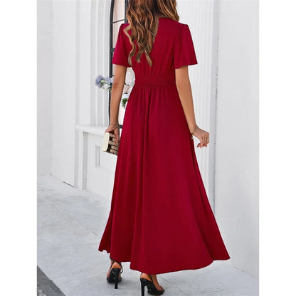 Slim-Weißen V-Ausschnitt Damenkleid mit Hohem Schlitz und Kurzen Ärmeln – Festliches Kleid für Sommerabende